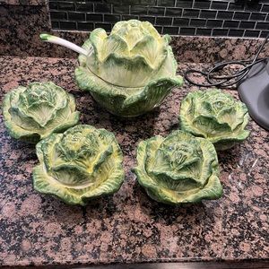 Festive spring themed soup tureen and 4 bowls